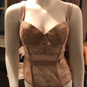 Hot VS CORSET NWT 36C